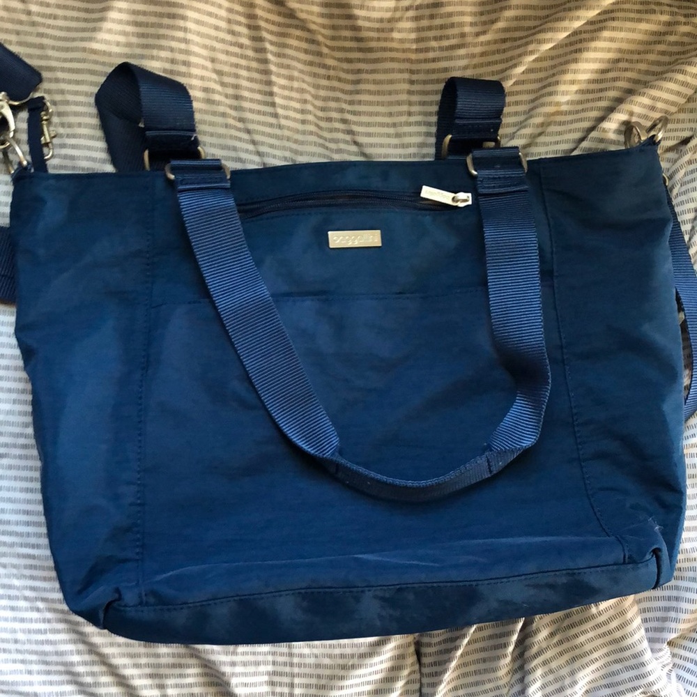 Blue Baggallini Laptop tote/crossbody.